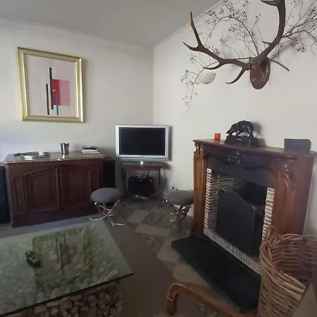 Holiday home Elegant Mansion In With Fenced Garden *