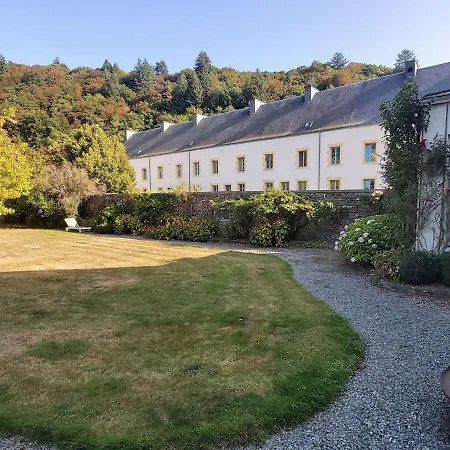 Elegant Mansion In With Fenced Garden * Bouillon